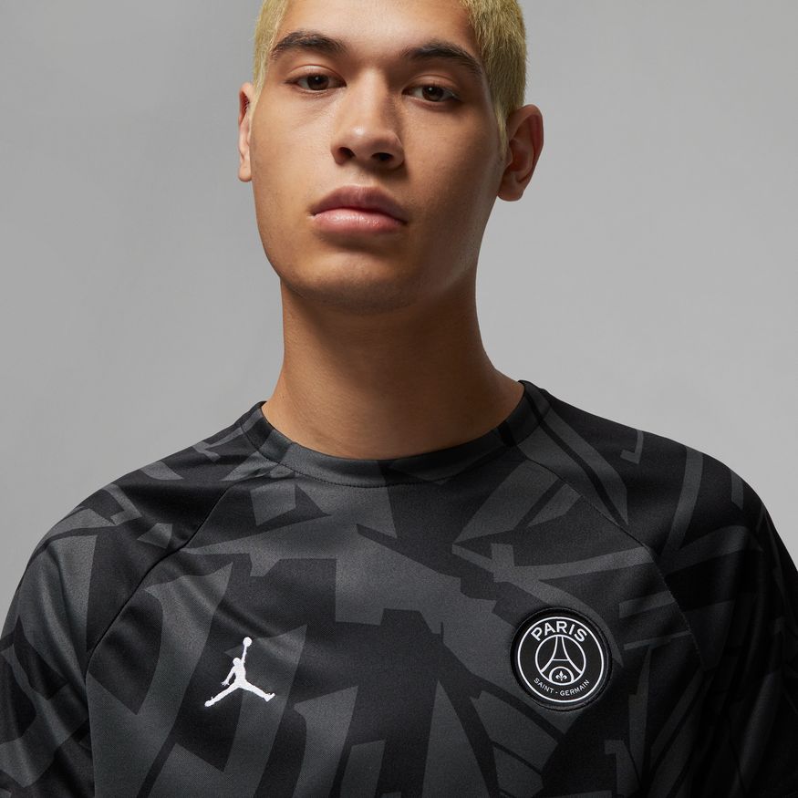 Paris Saint-Germain Academy Pro Men's Nike Dri-FIT Pre-Match