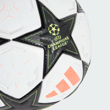 Cargar imagen en el visor de la galería, adidas Champions League Match Ball
