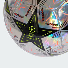 Cargar imagen en el visor de la galería, adidas UCL Training Ball
