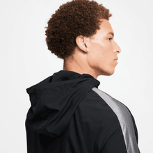 Cargar imagen en el visor de la galería, Nike Academy Men&#39;s Water-Repellent Hooded Soccer Jacket
