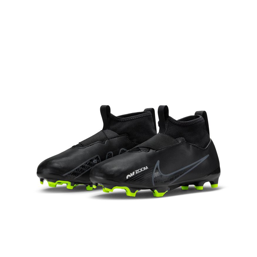 Nike soccer cleats laceless best sale