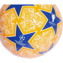 Cargar imagen en el visor de la galería, adidas UCL Club Ball
